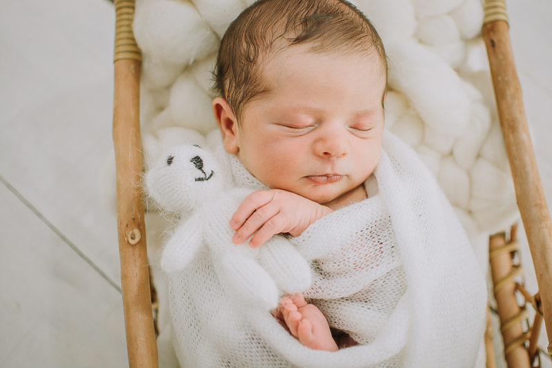  sessao newborn; newborn; campo grande; baby boy; fotos fran duailibi; mae de menina; pai de menina; newborn girl; mudo rosa; ensaio newborn; fotos de recem nascido campo grande; fotografo em campo grande; fotos de bebe; bebe com mamae; bebe com familia