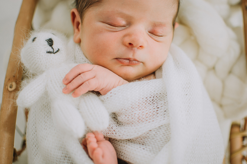  sessao newborn; newborn; campo grande; baby boy; fotos fran duailibi; mae de menina; pai de menina; newborn girl; mudo rosa; ensaio newborn; fotos de recem nascido campo grande; fotografo em campo grande; fotos de bebe; bebe com mamae; bebe com familia