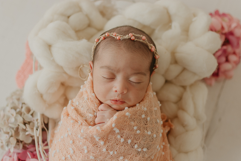  sessao newborn; newborn; campo grande; baby boy; fotos fran duailibi; mae de menina; pai de menina; newborn girl; mudo rosa; ensaio newborn; fotos de recem nascido campo grande; fotografo em campo grande; fotos de bebe; bebe com mamae; bebe com familia