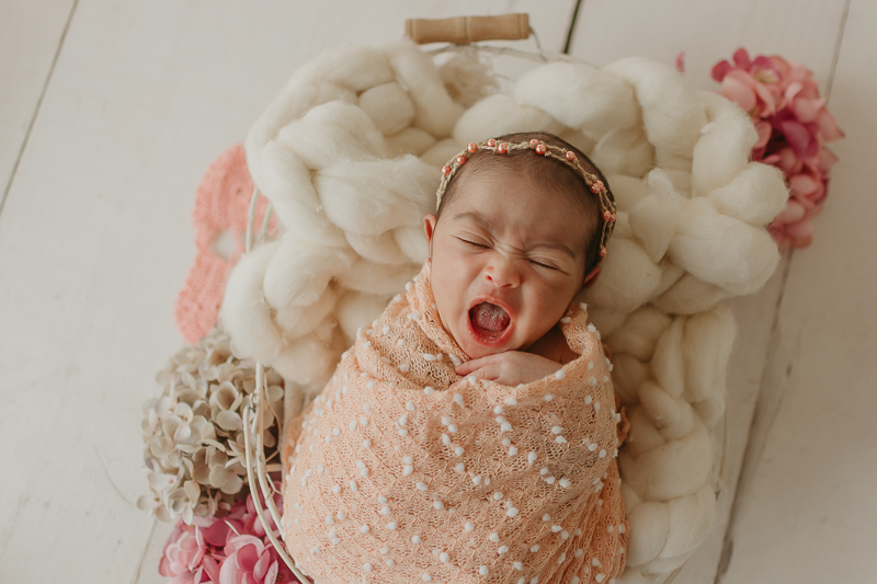  sessao newborn; newborn; campo grande; baby boy; fotos fran duailibi; mae de menina; pai de menina; newborn girl; mudo rosa; ensaio newborn; fotos de recem nascido campo grande; fotografo em campo grande; fotos de bebe; bebe com mamae; bebe com familia