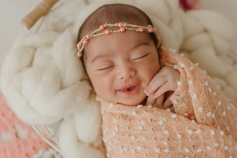  sessao newborn; newborn; campo grande; baby boy; fotos fran duailibi; mae de menina; pai de menina; newborn girl; mudo rosa; ensaio newborn; fotos de recem nascido campo grande; fotografo em campo grande; fotos de bebe; bebe com mamae; bebe com familia