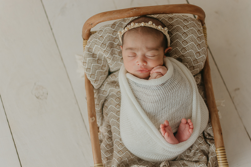  sessao newborn; newborn; campo grande; baby boy; fotos fran duailibi; mae de menina; pai de menina; newborn girl; mudo rosa; ensaio newborn; fotos de recem nascido campo grande; fotografo em campo grande; fotos de bebe; bebe com mamae; bebe com familia