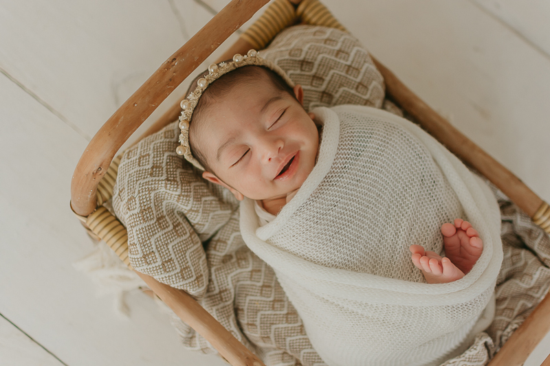  sessao newborn; newborn; campo grande; baby boy; fotos fran duailibi; mae de menina; pai de menina; newborn girl; mudo rosa; ensaio newborn; fotos de recem nascido campo grande; fotografo em campo grande; fotos de bebe; bebe com mamae; bebe com familia