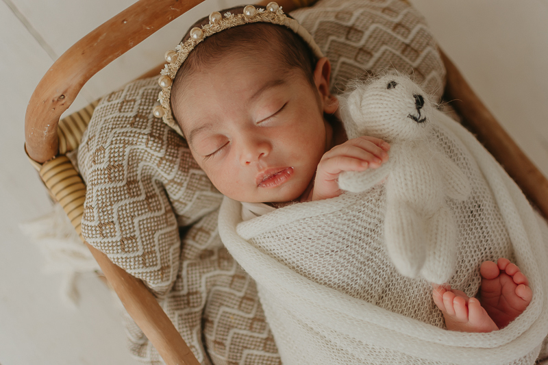  sessao newborn; newborn; campo grande; baby boy; fotos fran duailibi; mae de menina; pai de menina; newborn girl; mudo rosa; ensaio newborn; fotos de recem nascido campo grande; fotografo em campo grande; fotos de bebe; bebe com mamae; bebe com familia