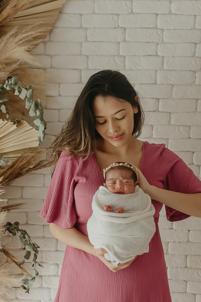  sessao newborn; newborn; campo grande; baby boy; fotos fran duailibi; mae de menina; pai de menina; newborn girl; mudo rosa; ensaio newborn; fotos de recem nascido campo grande; fotografo em campo grande; fotos de bebe; bebe com mamae; bebe com familia