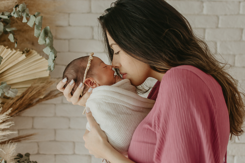  sessao newborn; newborn; campo grande; baby boy; fotos fran duailibi; mae de menina; pai de menina; newborn girl; mudo rosa; ensaio newborn; fotos de recem nascido campo grande; fotografo em campo grande; fotos de bebe; bebe com mamae; bebe com familia