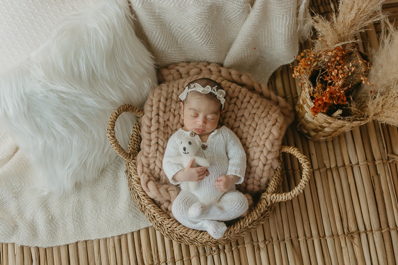  sessao newborn; newborn; campo grande; baby boy; fotos fran duailibi; mae de menina; pai de menina; newborn girl; mudo rosa; ensaio newborn; fotos de recem nascido campo grande; fotografo em campo grande; fotos de bebe; bebe com mamae; bebe com familia