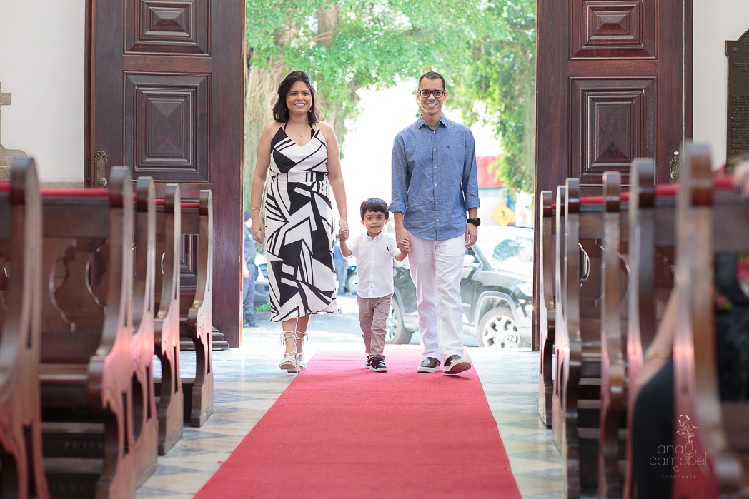 Entrada dos noivos Bárbara e Rafael