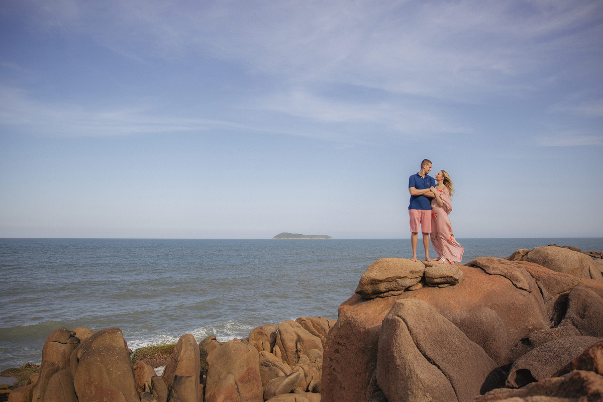 ensaio casal - ensaio pre casamento - pre wedding - ensaio na guarda do embau - ensaio na praia - ensaio no litoral - Camila e Gustavo - fotografia de casamento - fotografos jaragua do sul - Chroma Fotografia