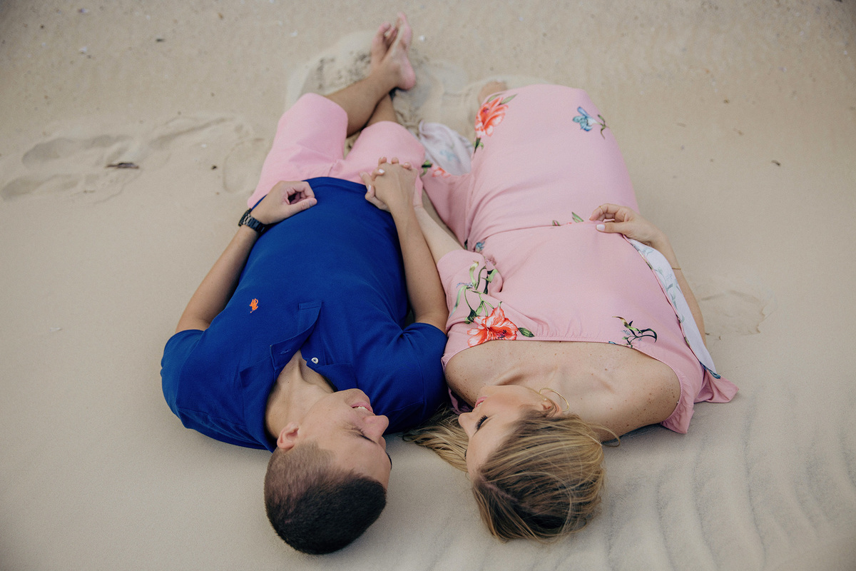 ensaio casal - ensaio pre casamento - pre wedding - ensaio na guarda do embau - ensaio na praia - ensaio no litoral - Camila e Gustavo - fotografia de casamento - fotografos jaragua do sul - Chroma Fotografia