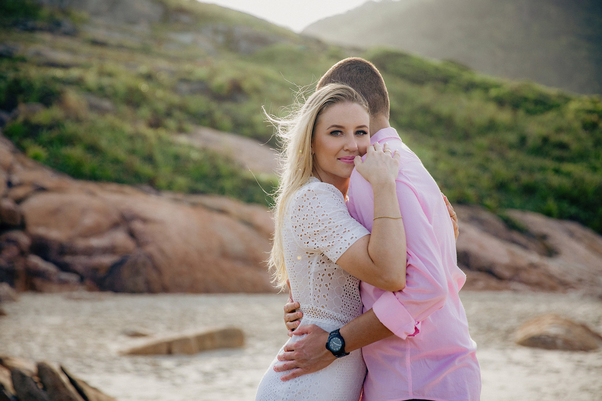 ensaio casal - ensaio pre casamento - pre wedding - ensaio na guarda do embau - ensaio na praia - ensaio no litoral - Camila e Gustavo - fotografia de casamento - fotografos jaragua do sul - Chroma Fotografia