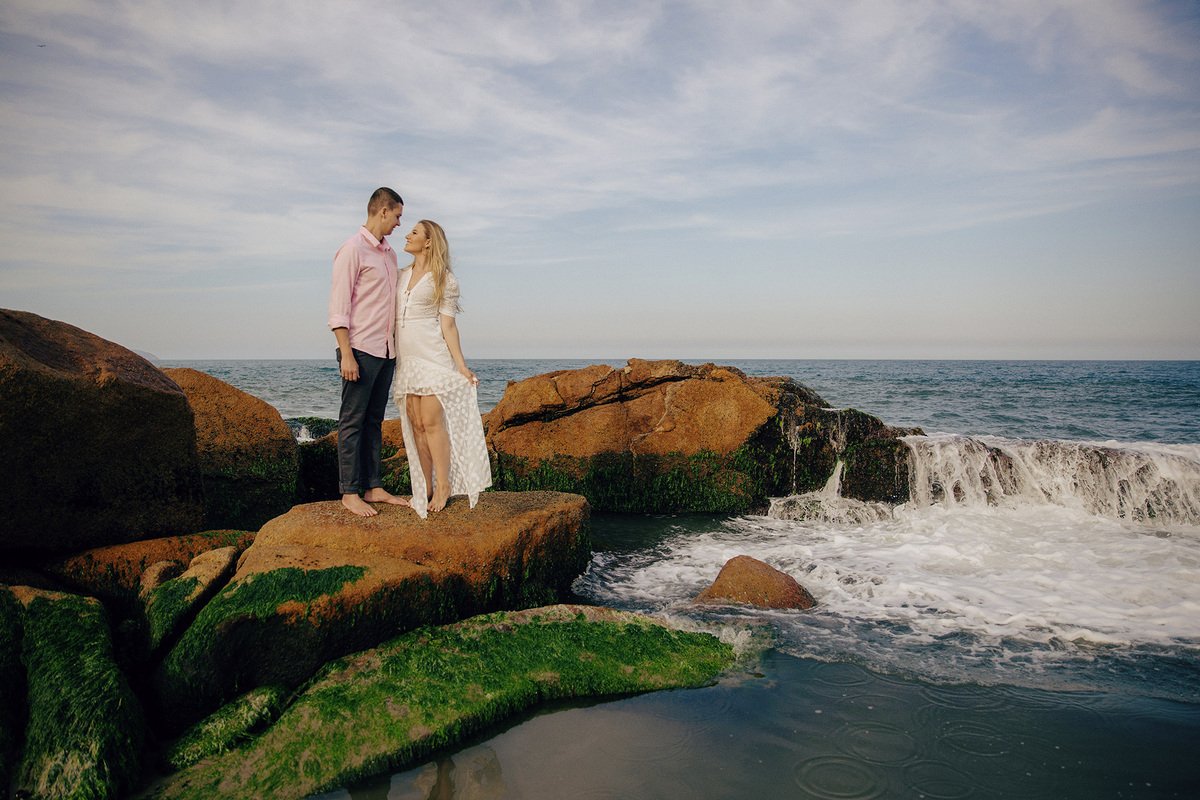 ensaio casal - ensaio pre casamento - pre wedding - ensaio na guarda do embau - ensaio na praia - ensaio no litoral - Camila e Gustavo - fotografia de casamento - fotografos jaragua do sul - Chroma Fotografia