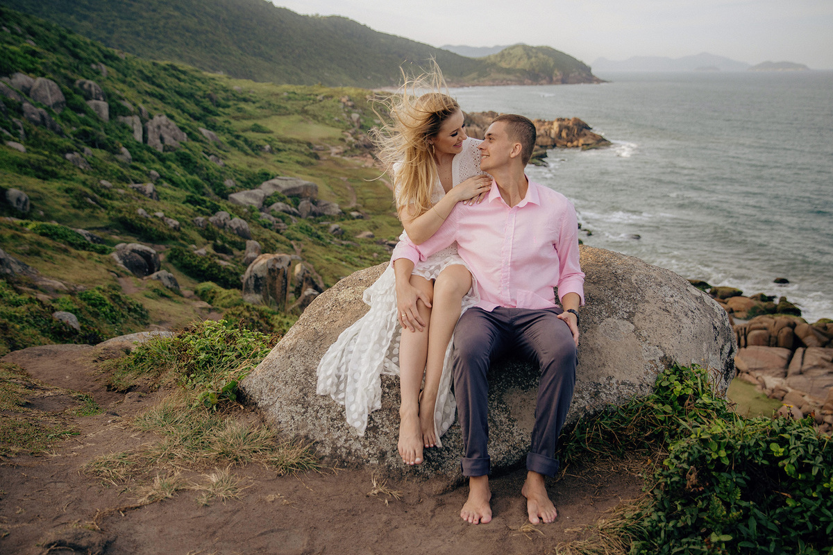 ensaio casal - ensaio pre casamento - pre wedding - ensaio na guarda do embau - ensaio na praia - ensaio no litoral - Camila e Gustavo - fotografia de casamento - fotografos jaragua do sul - Chroma Fotografia
