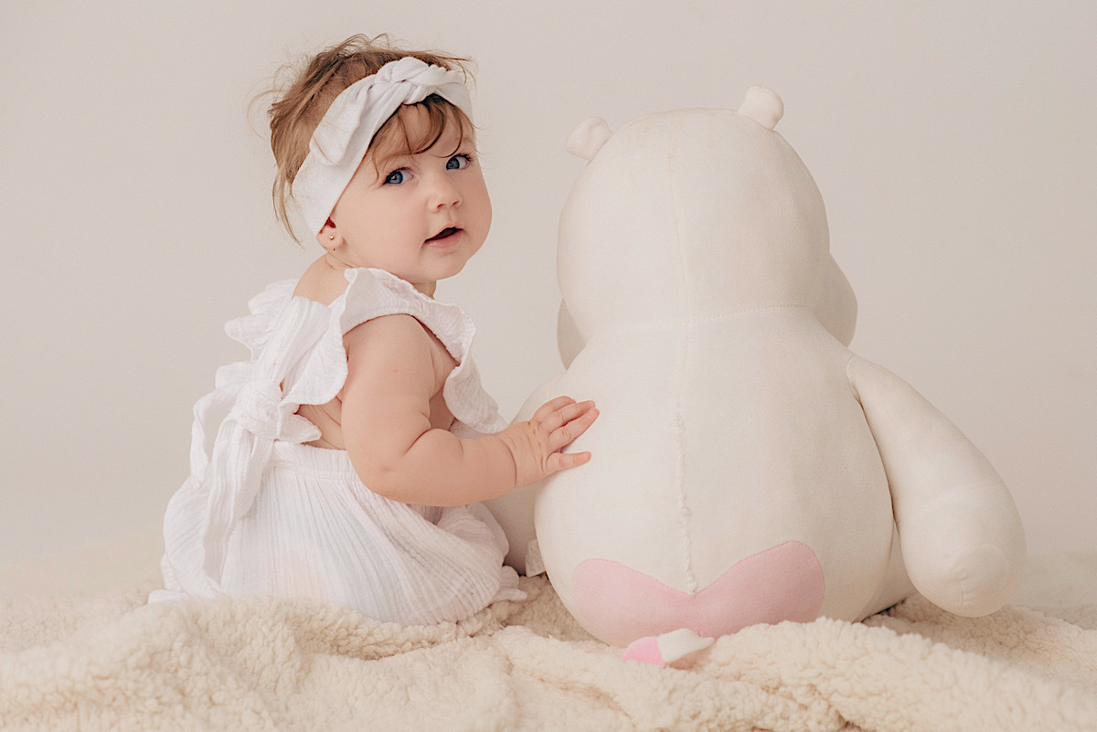 clara - acompanhamento mensal - mae de menina - mes a mes - chroma fotografia - sao bento do sul