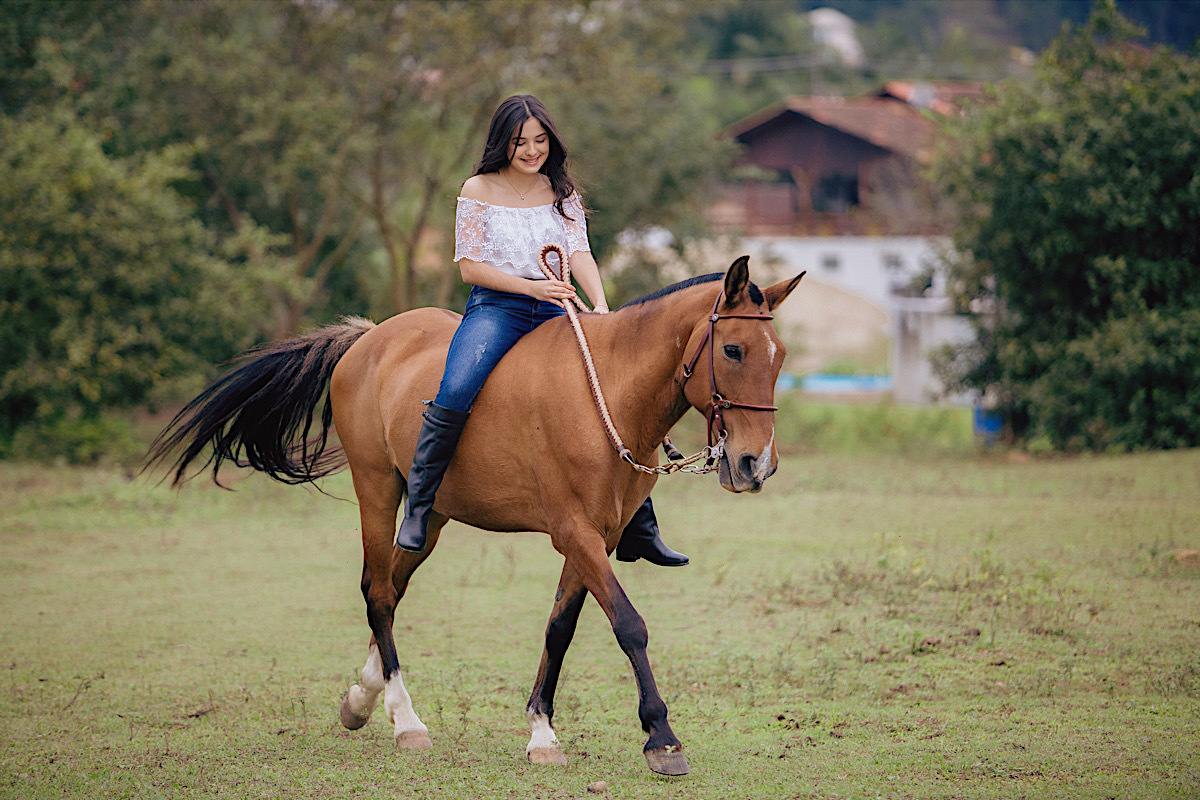 ensaio individual - ensaio 15 anos - ensaio feminino - aniversario 15 anos - jaragua do sul - fotografia de familia - fotografos jaragua do sul - chroma fotografia