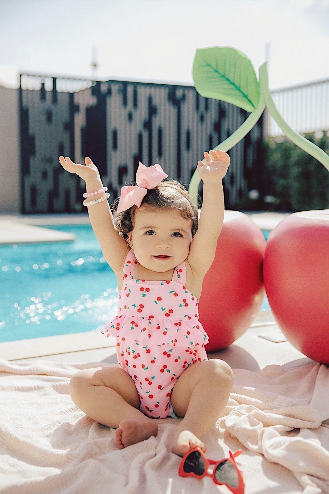 ensaio acompanhamento - ensaio mensal - mae de menina - ensaio em casa - ensaio externo - fotografos jaragua do sul - fotografia de familia - chroma fotografia
