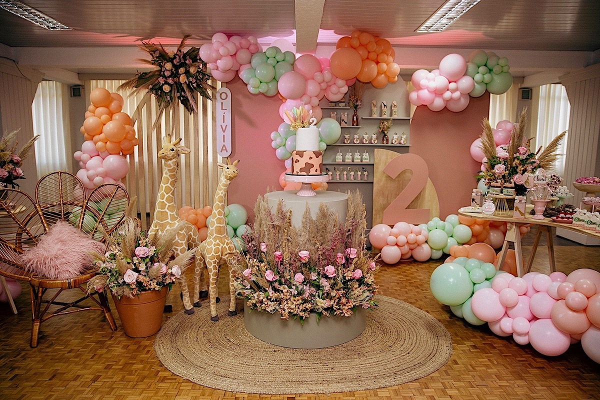 aniversario - aniversario infantil - mae de menina - festa infantil - tema safari menina - fotografos jaragua do sul - fotografos de familia - chroma fotografia