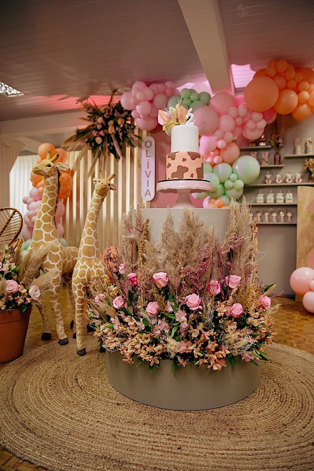 aniversario - aniversario infantil - mae de menina - festa infantil - tema safari menina - fotografos jaragua do sul - fotografos de familia - chroma fotografia