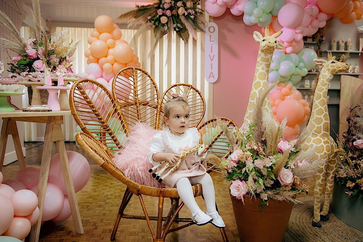 aniversario - aniversario infantil - mae de menina - festa infantil - tema safari menina - fotografos jaragua do sul - fotografos de familia - chroma fotografia