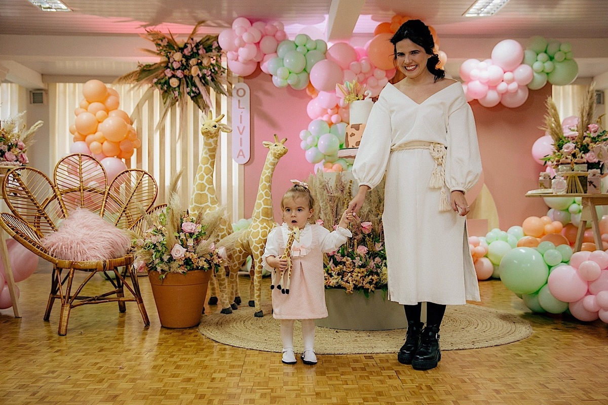 aniversario - aniversario infantil - mae de menina - festa infantil - tema safari menina - fotografos jaragua do sul - fotografos de familia - chroma fotografia