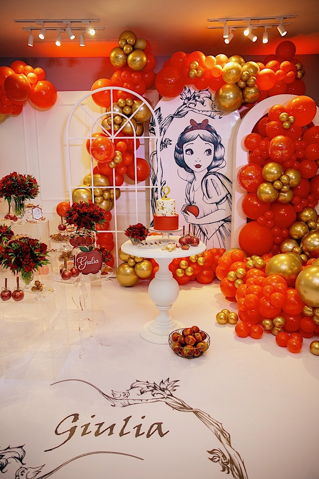 aniversario - festa de aniversario - aniversarsario infantil - mae de menina - tema branca de neve - fotografia de familia - fotografos jaragua do sul - chroma fotografia