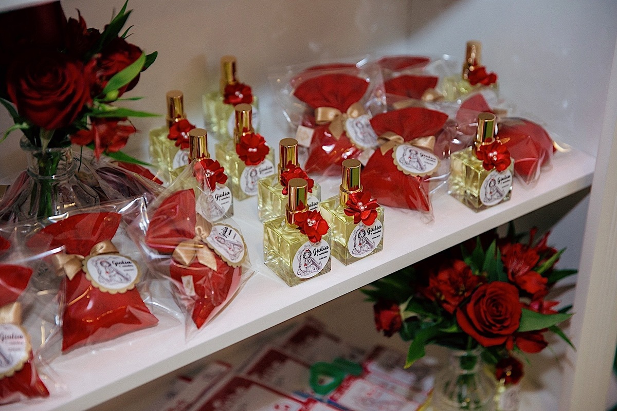 aniversario - festa de aniversario - aniversarsario infantil - mae de menina - tema branca de neve - fotografia de familia - fotografos jaragua do sul - chroma fotografia