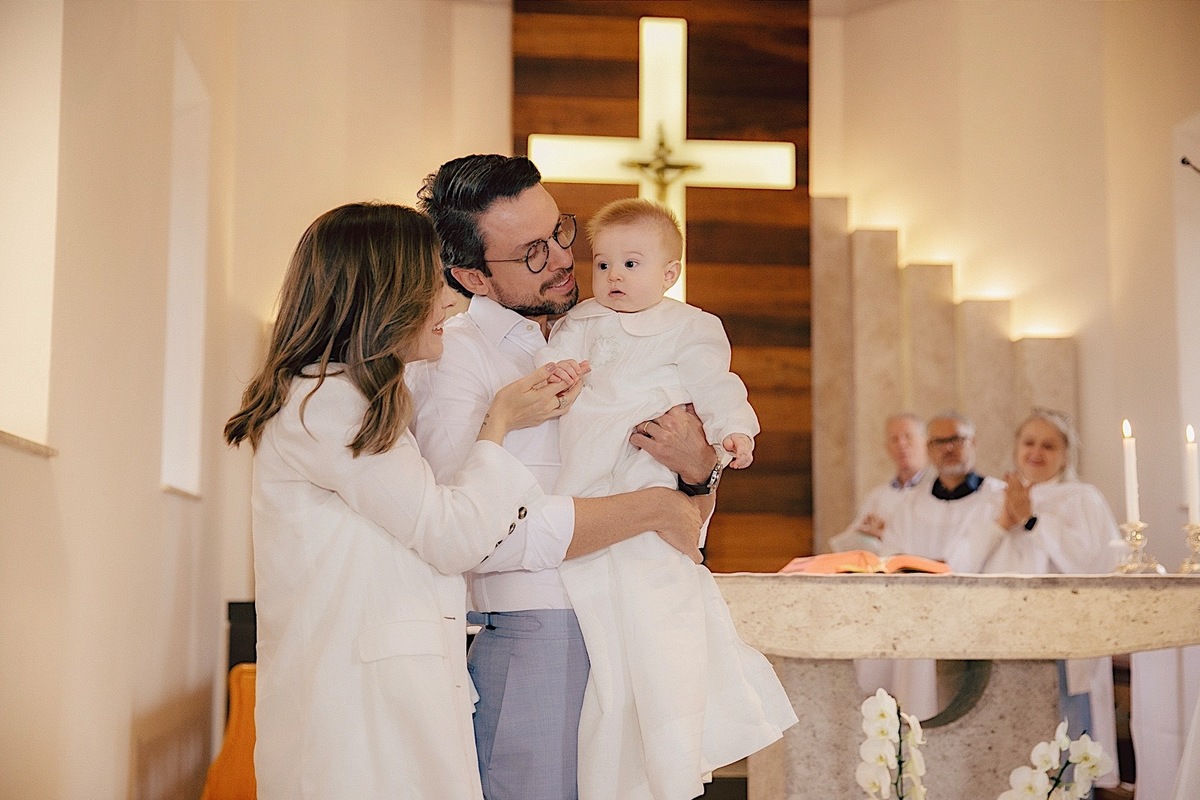batismo - batizado - mae de menino - cerimonia de batismo - fotografia de familia - fotografia infantil - fotografos jaragua do sul - chroma fotografia