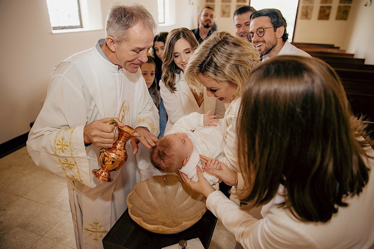 batismo - batizado - mae de menino - cerimonia de batismo - fotografia de familia - fotografia infantil - fotografos jaragua do sul - chroma fotografia