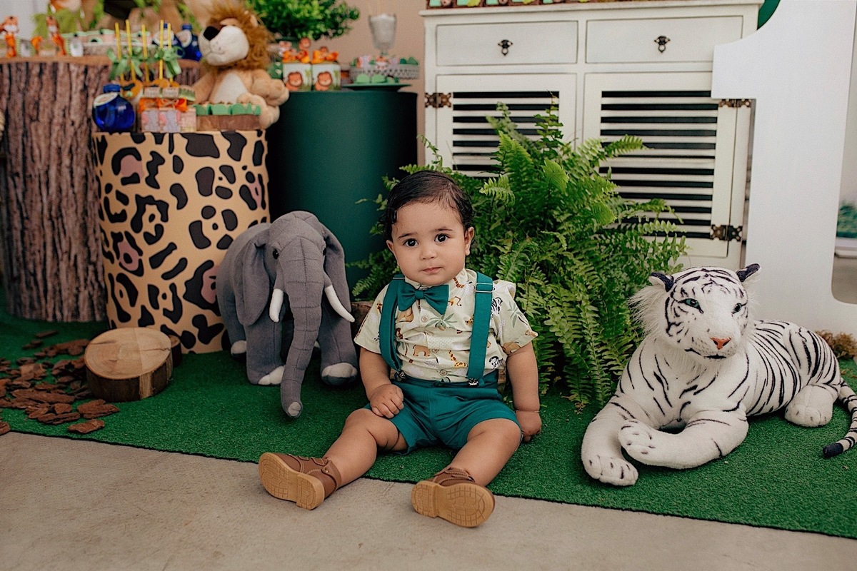 aniversario - aniversario infantil - aniversario de 1 ano - tema safari  - mae de menino - pai de menino - festa infantil - fotografos de familia - fotografos jaragua do sul - chroma fotografia