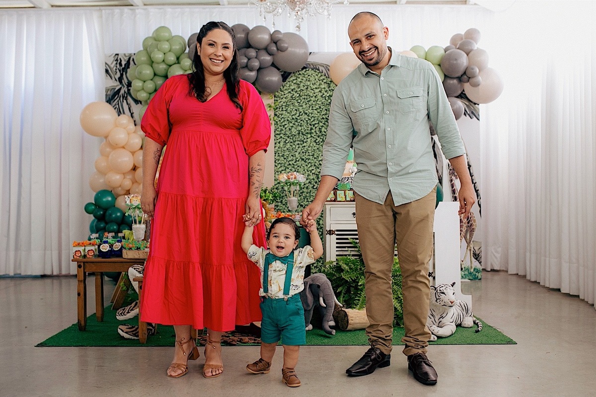 aniversario - aniversario infantil - aniversario de 1 ano - tema safari  - mae de menino - pai de menino - festa infantil - fotografos de familia - fotografos jaragua do sul - chroma fotografia