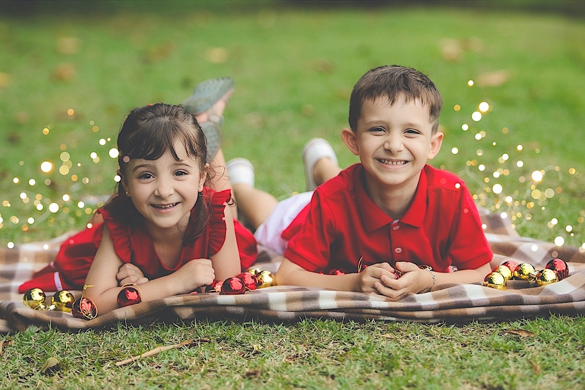 ensaio de natal - natal 2022 - ensaio de natal externo - ensaio ao ar livre - ensaio familia - fotografos de familia - fotografia infantil - chroma fotografia - jaragua do sul