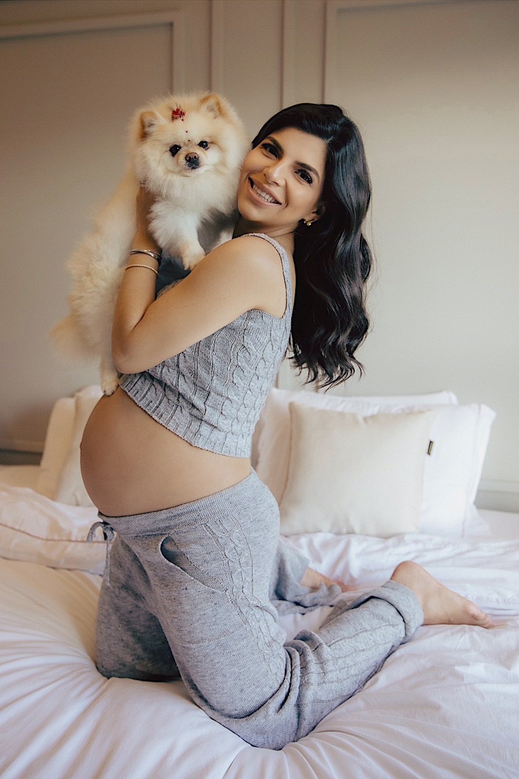 ensaio gestante - gestante - ensaio família - ensaio a espera de Lara - ensaio em casa - ensaio em jaraguá do sul - fotografia de familia - fotografos jaragua do sul - chroma fotografia