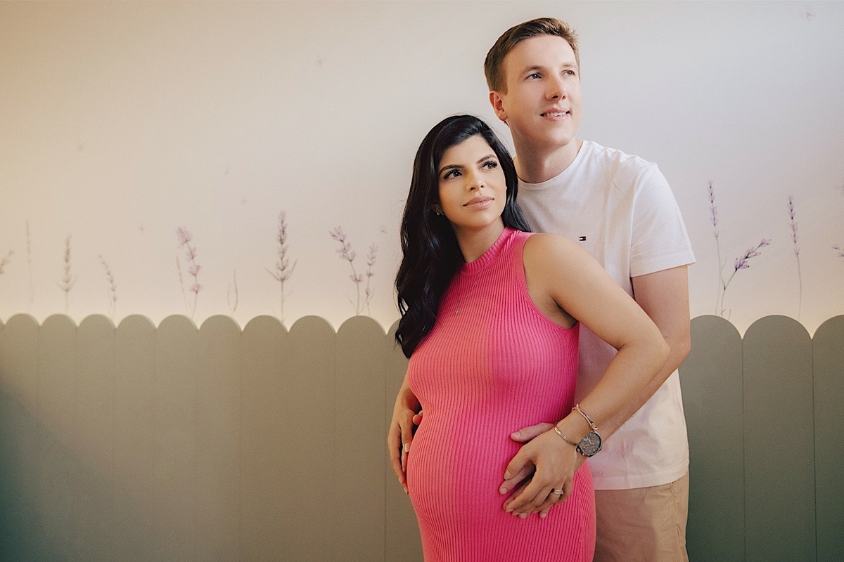 ensaio gestante - gestante - ensaio família - ensaio a espera de Lara - ensaio em casa - ensaio em jaraguá do sul - fotografia de familia - fotografos jaragua do sul - chroma fotografia