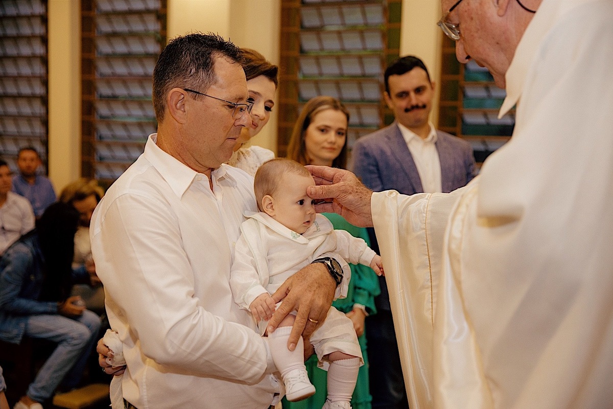 batizado - batismo - batismo do Fernando - fotografia infantil - fotografos de familia - mae de menino - batizado no noviciado - batismo em jaragua do sul - Chroma Fotografia