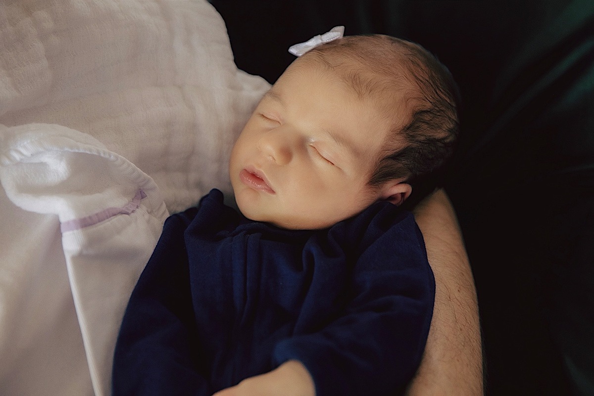 ensaio familia - ensaio infantil - familia - ensaio lara 10 dias - ensaio em casa - ensaio em jaragua do sul - chroma fotografia