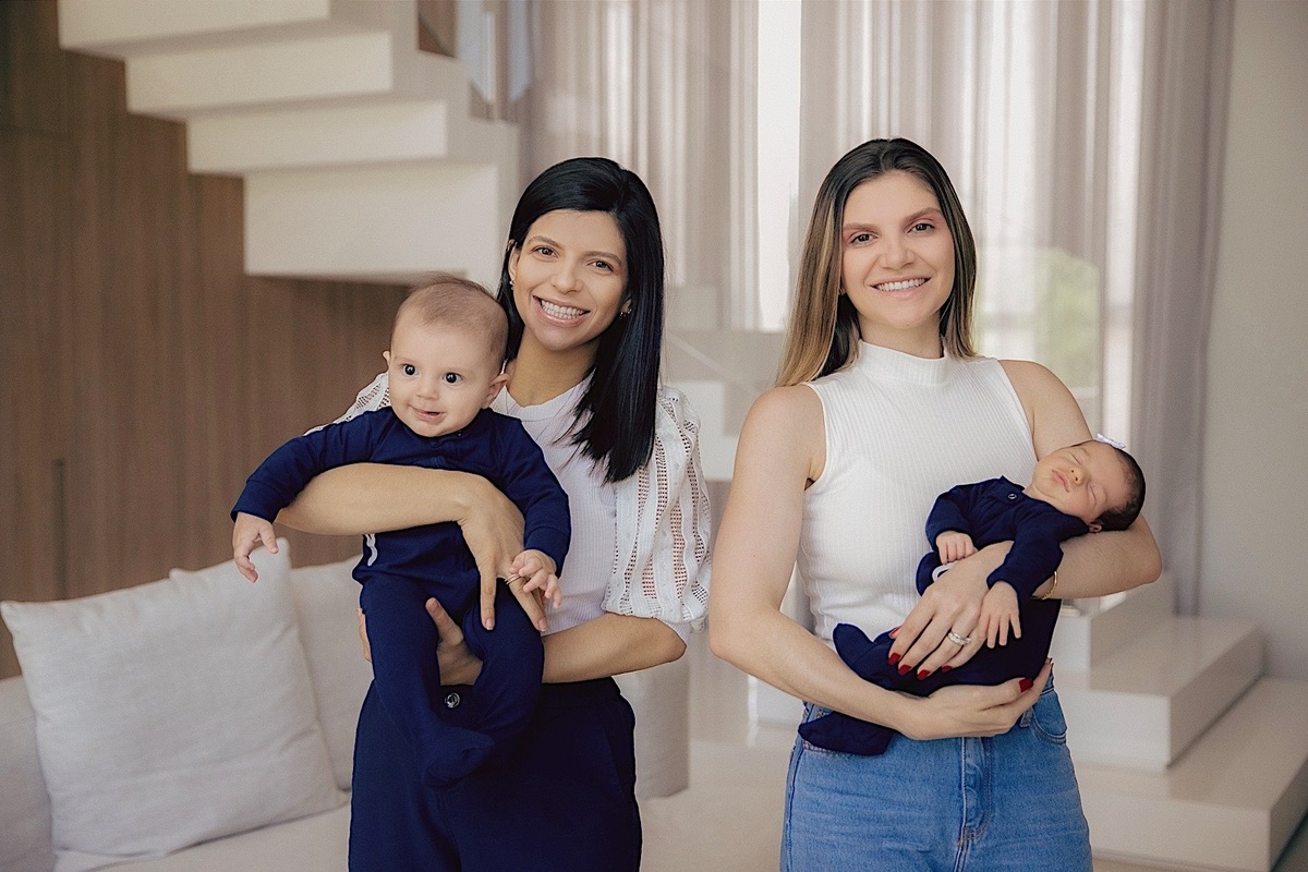 ensaio familia - ensaio infantil - familia - ensaio lara 10 dias - ensaio em casa - ensaio em jaragua do sul - chroma fotografia