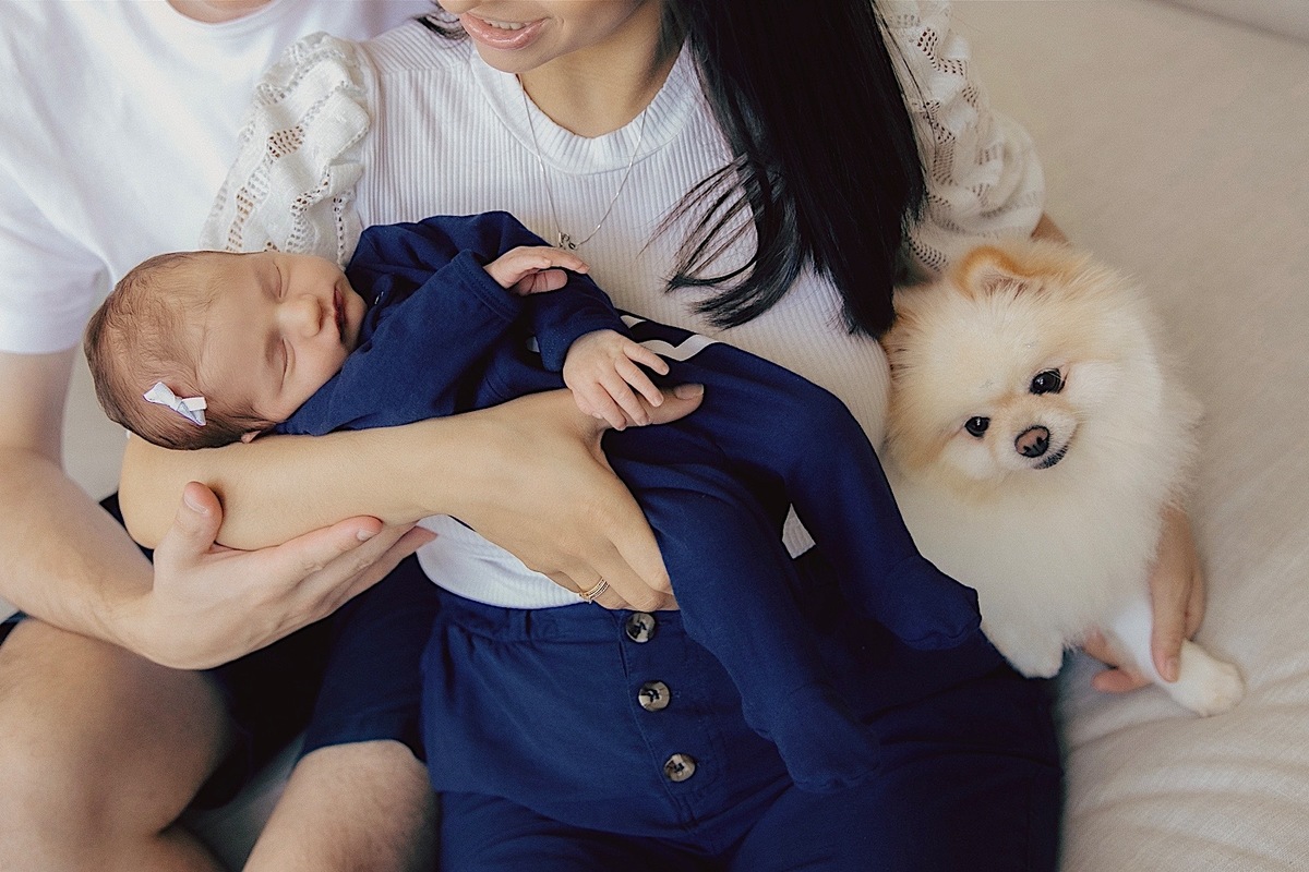 ensaio familia - ensaio infantil - familia - ensaio lara 10 dias - ensaio em casa - ensaio em jaragua do sul - chroma fotografia