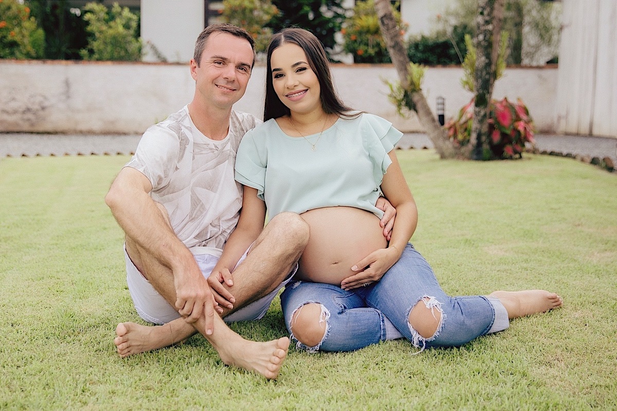 ensaio fotografico - ensaio em casa - ensaio gestante - gestante - ensaio externo - fotografia de familia - fotografos jaragua do sul - chroma fotografia