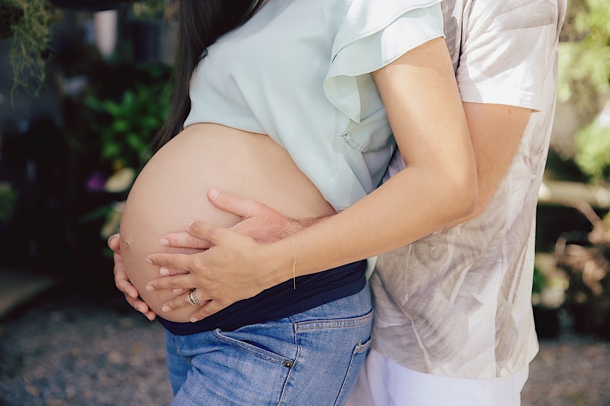 ensaio fotografico - ensaio em casa - ensaio gestante - gestante - ensaio externo - fotografia de familia - fotografos jaragua do sul - chroma fotografia