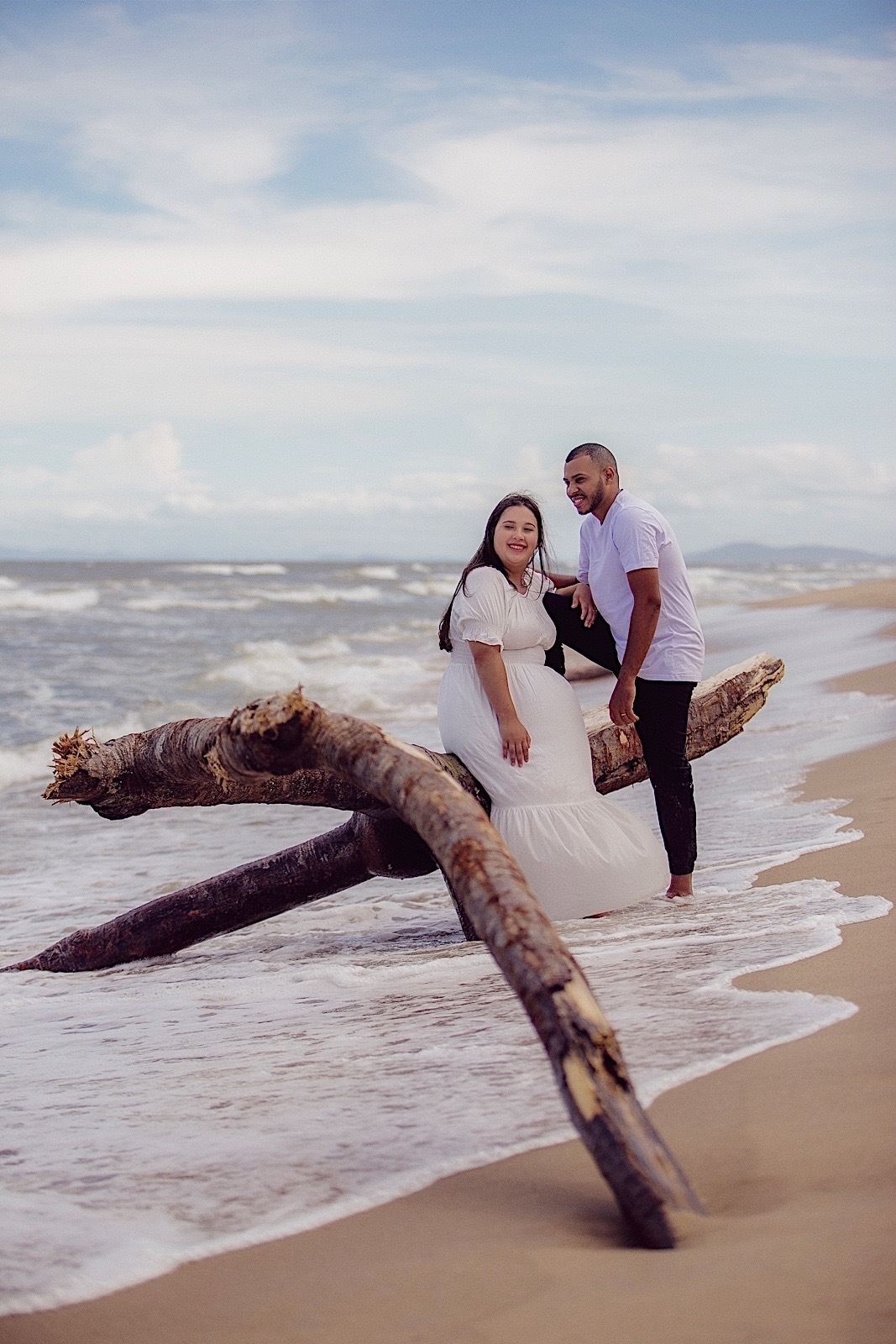 ensaio na praia - ensaio externo - ensaio no litoral - ensaio casal - fotografos de casamento - fotografos jaragua do sul - Chroma fotografia - ensaio em barra do sul