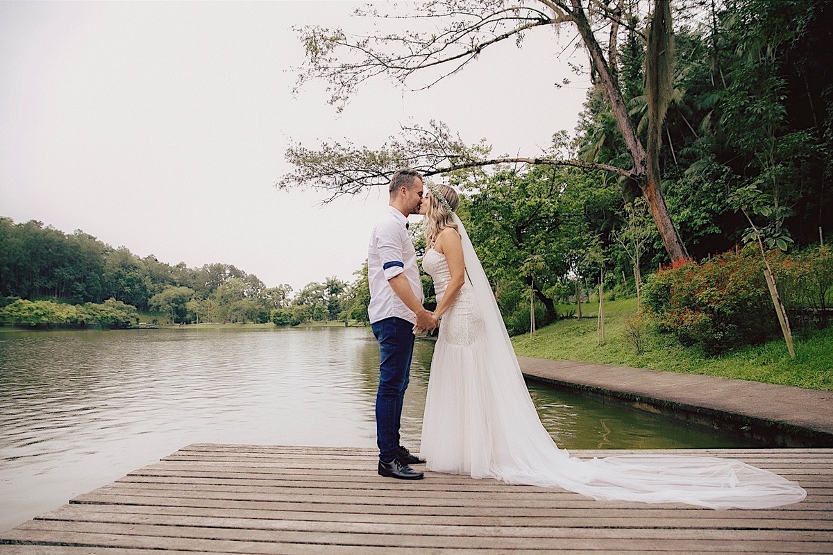 ensaio externo - ensaio no parque malwee - ensaio de casal - ensaio no parque - Jana e klaus - fotografos jaragua do sul - chroma fotografia