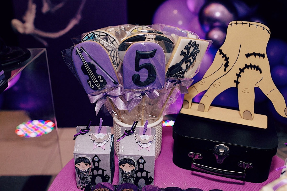 aniversario - aniversario infantil - tema wandinha - fotografos jaragua do sul - fotografos de familia - chroma fotografia