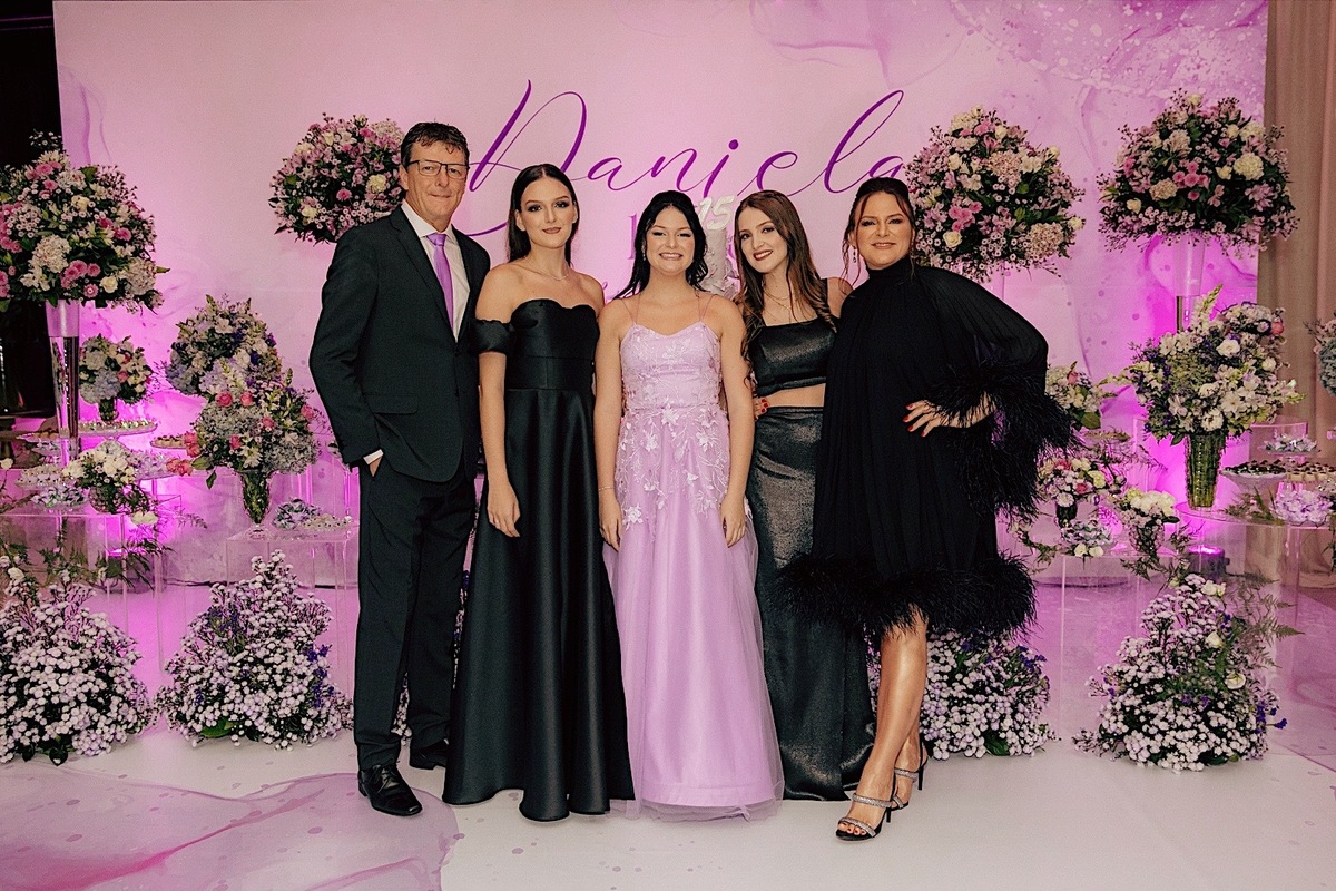 aniversario - aniversario 15 anos - 15 anos - aniversario quintal vip - aniversario jaragua do sul - fotografos jaragua do sul - 15 anos Dani - Chroma fotografia