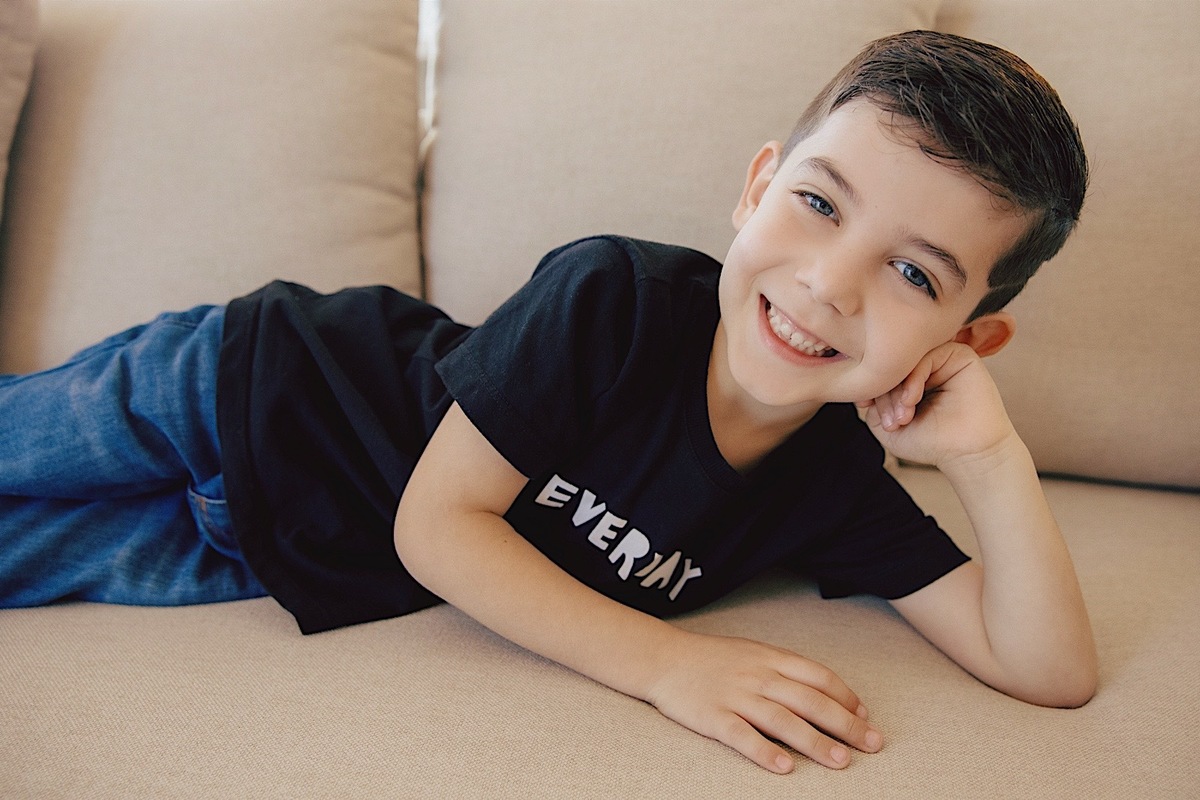 ensaio familia - ensaio em casa - ensaio fotografico - fotografos de itapema - fotografia de familia - familia - chroma fotografia