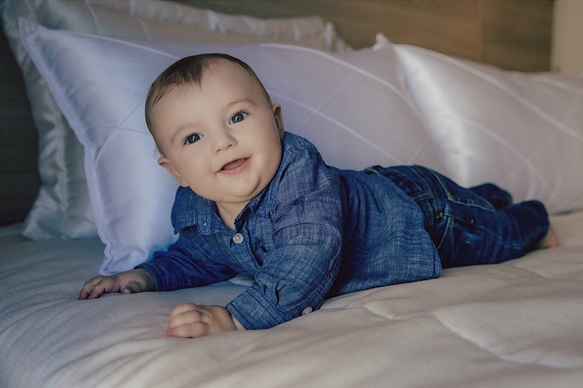 ensaio familia - ensaio em casa - ensaio fotografico - fotografos de itapema - fotografia de familia - familia - chroma fotografia