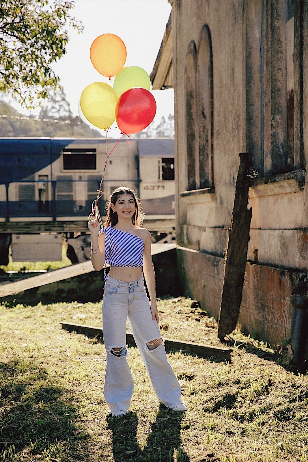  ensaio 15 anos - ensaio externo - ensaio estacao de trem - ensaio em sao bento - ensaio individual - fotografia de familia - fotografos de familia - fotografos jaragua do sul - chrom,a fotografia