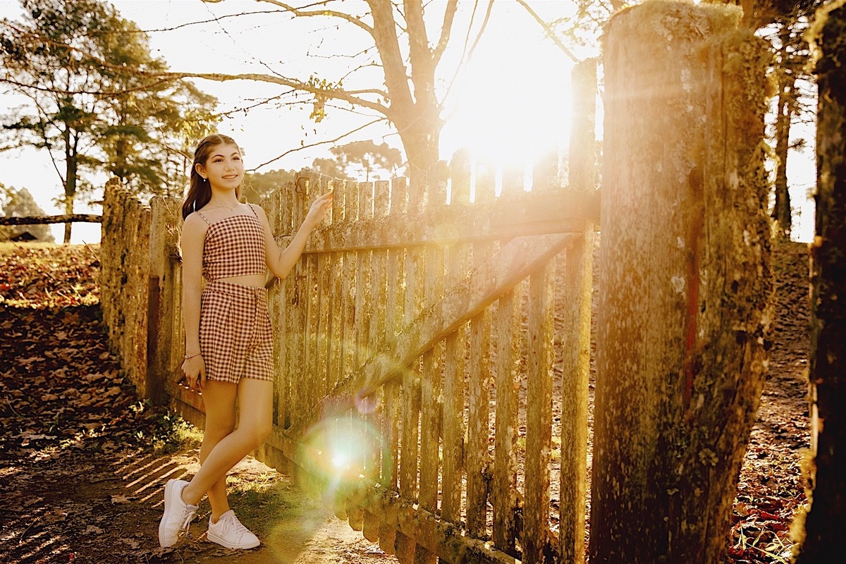  ensaio 15 anos - ensaio externo - ensaio estacao de trem - ensaio em sao bento - ensaio individual - fotografia de familia - fotografos de familia - fotografos jaragua do sul - chrom,a fotografia