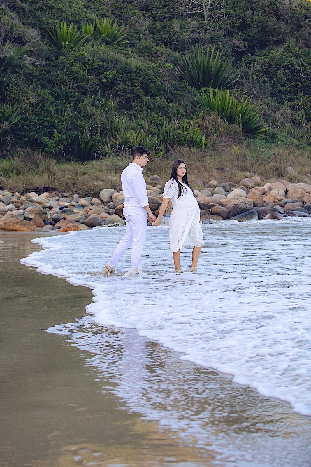 ensaio externo - ensaio na praia - ensaio no rosa - ensaio gestante - ensaio casal - ensaio no litoral - praia do rosa - chroma fotografia