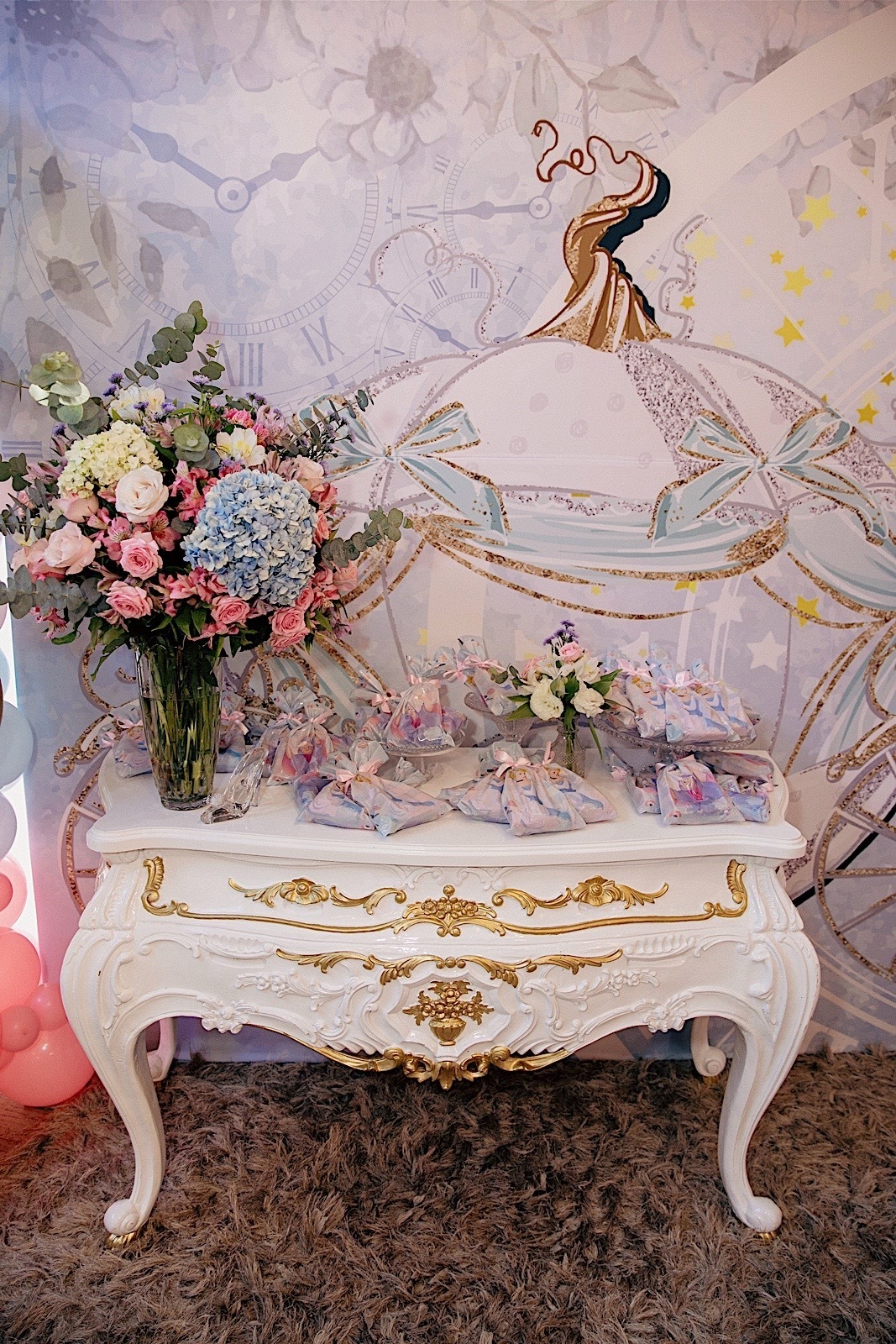 aniversario - aniversario infantil - aniversario da cinderela - tema cinderela - 3 anos da Maite - fotografos jaragua do sul - chroma fotografia