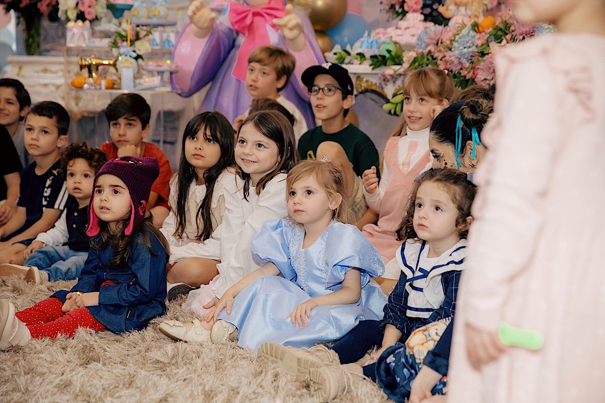 aniversario - aniversario infantil - aniversario da cinderela - tema cinderela - 3 anos da Maite - fotografos jaragua do sul - chroma fotografia